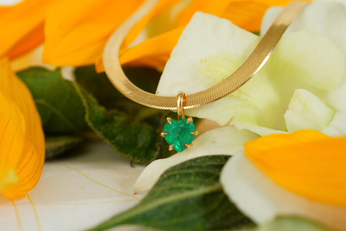 18K Gold Emerald Heart Affection Necklace by Tizzy & Co., product view 3
