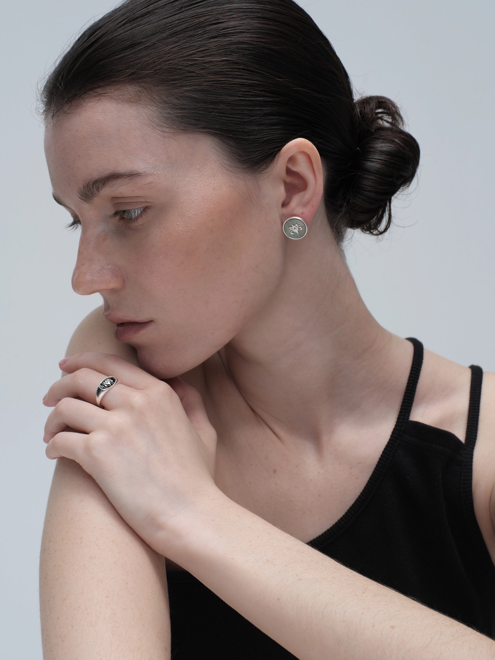 Mother-of-Pearl Floral Stud Earrings — Black