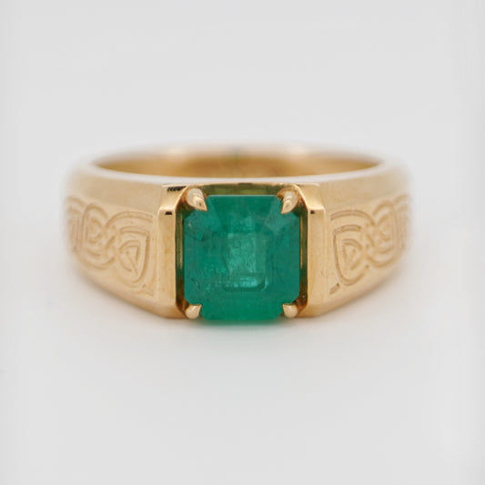 Emerald Bonds Ring