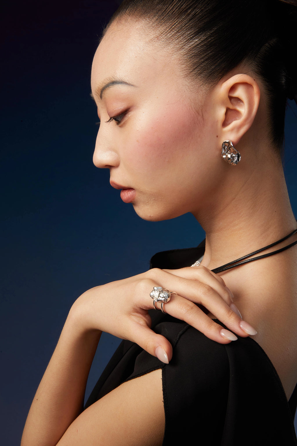 Metal Baroque Pearl Stud Earrings