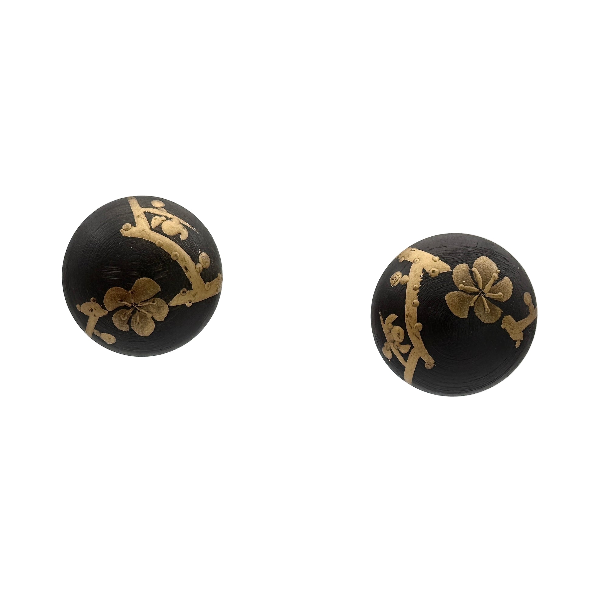 Plum Blossom Lacquer Quasi-Maki-e Stud Earrings