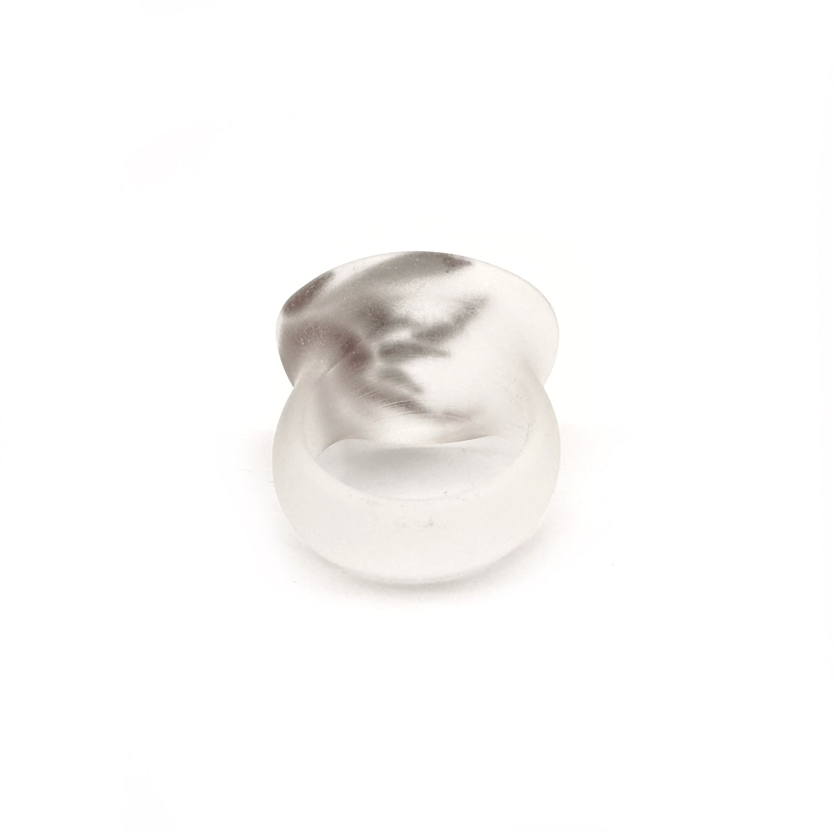 Crystal Hyacinth Lacquer Quasi-Maki-e Ring — Silver ring with a textured surface on a white background