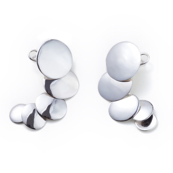 MIIISELF Endless Circle Disc Silver Earrings inspired by 1960s minimalism with overlapping circular design.