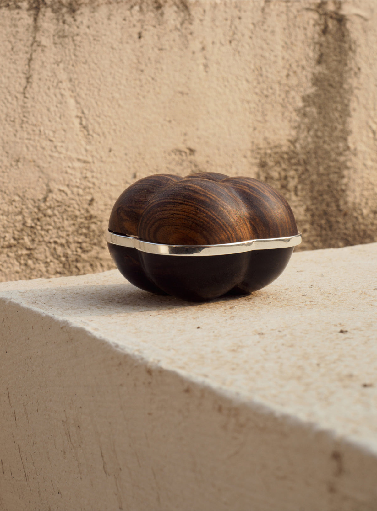 Eternal Knot · Modular Incense Holder by Aesth & Util, product view 2