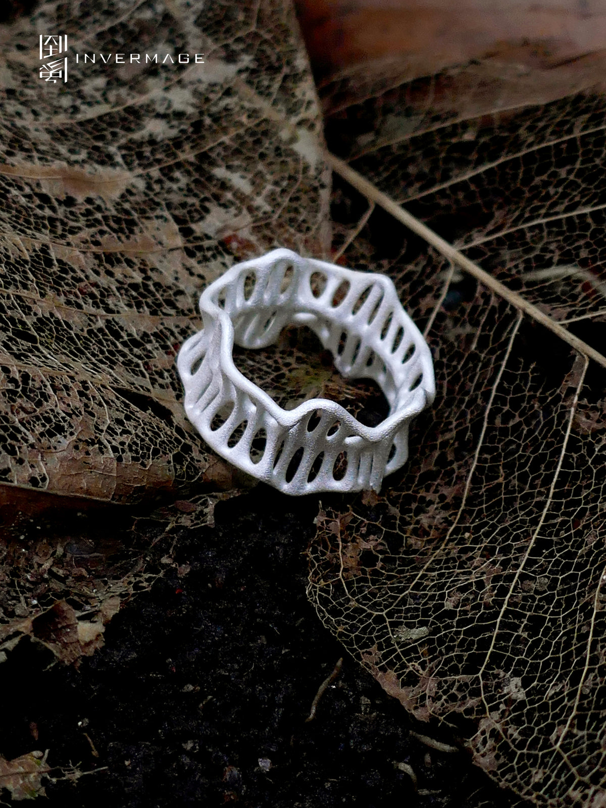Leaf Vein Textured Band Ring by INVERMAGE, product view 3