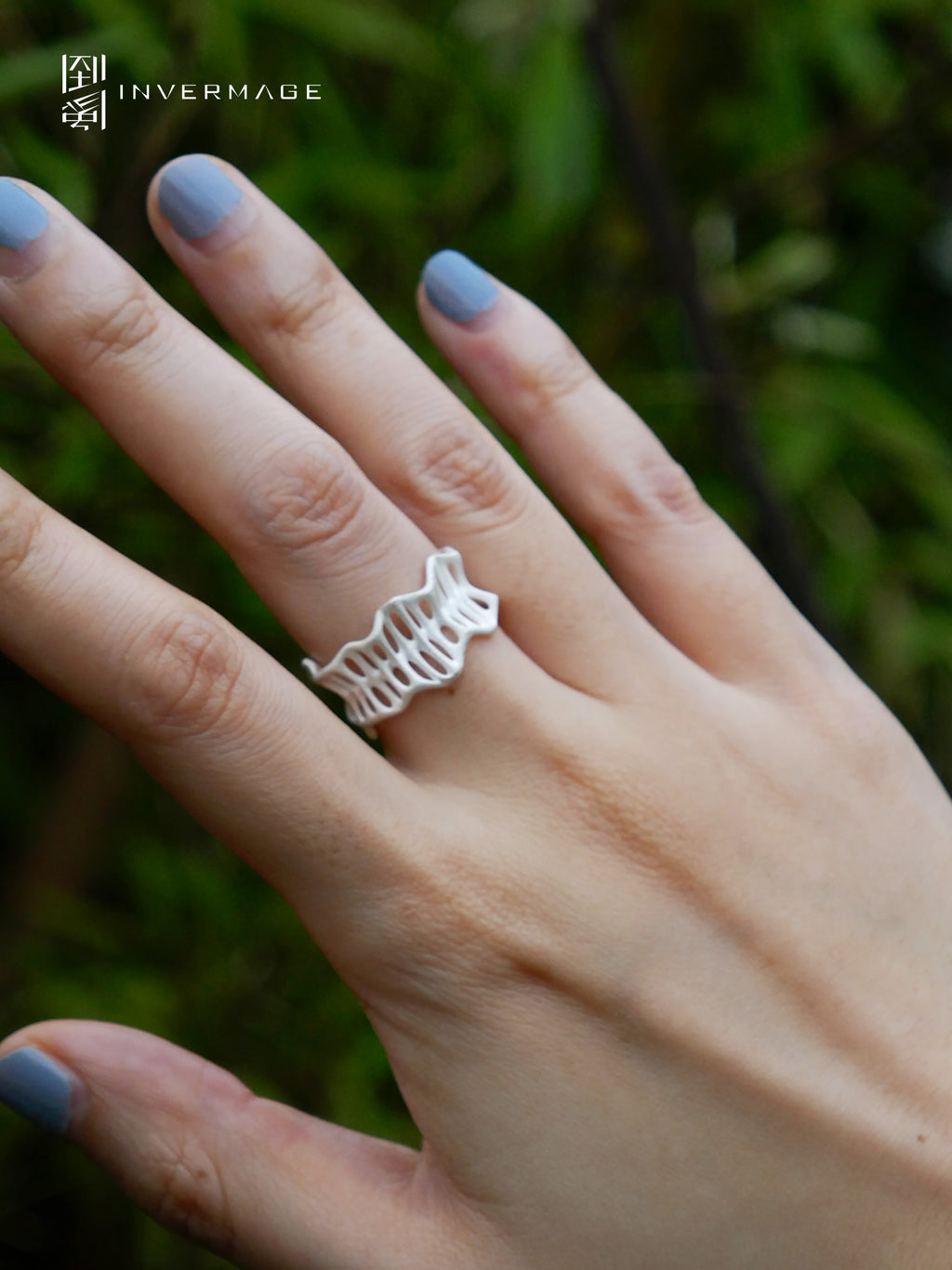 Leaf Vein Textured Band Ring by INVERMAGE, product view 4