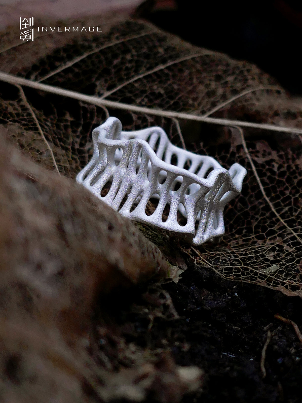 Leaf Vein Textured Band Ring by INVERMAGE, product view 5