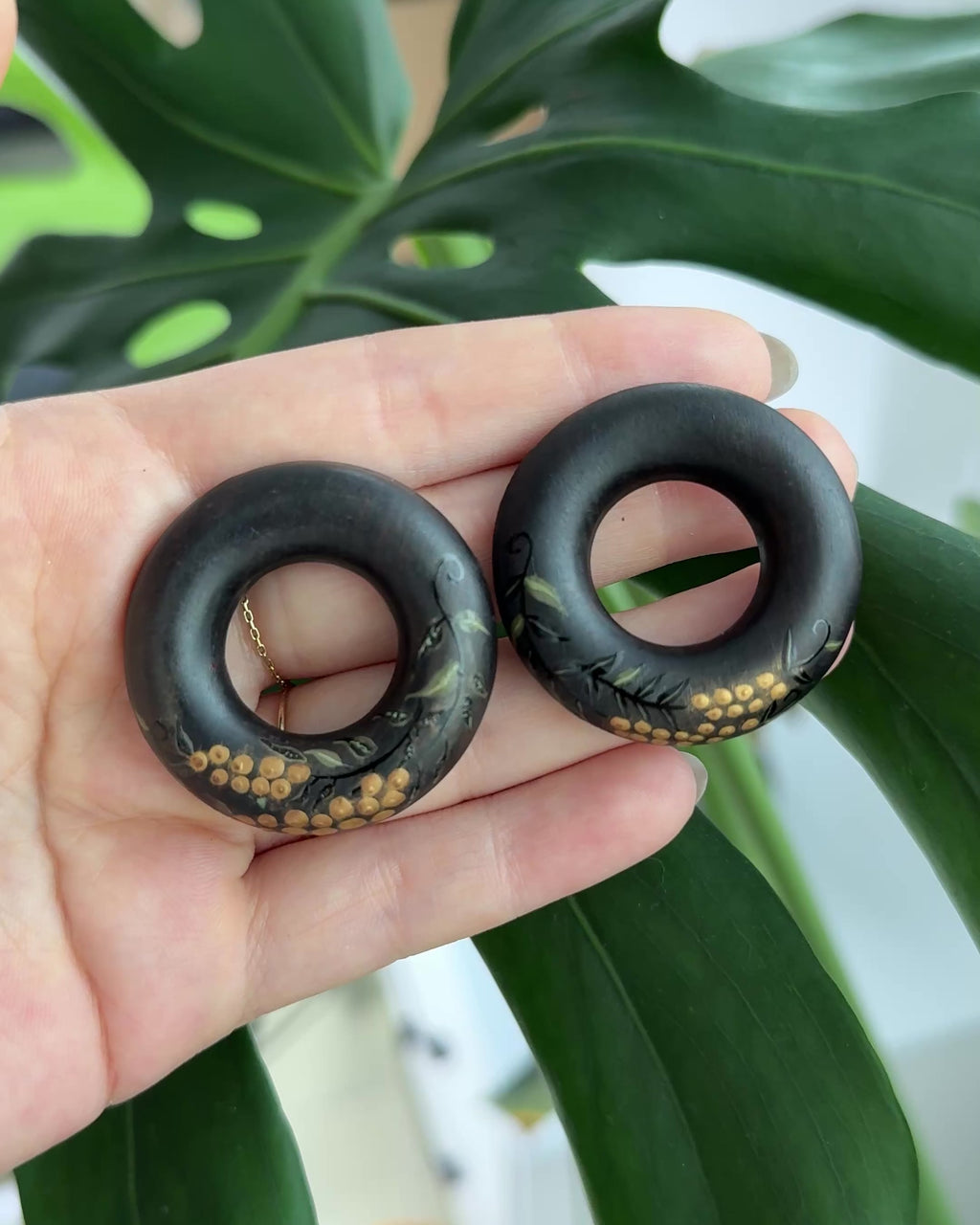 Tenjiku Black Lacquer Quasi-Maki-e Earrings