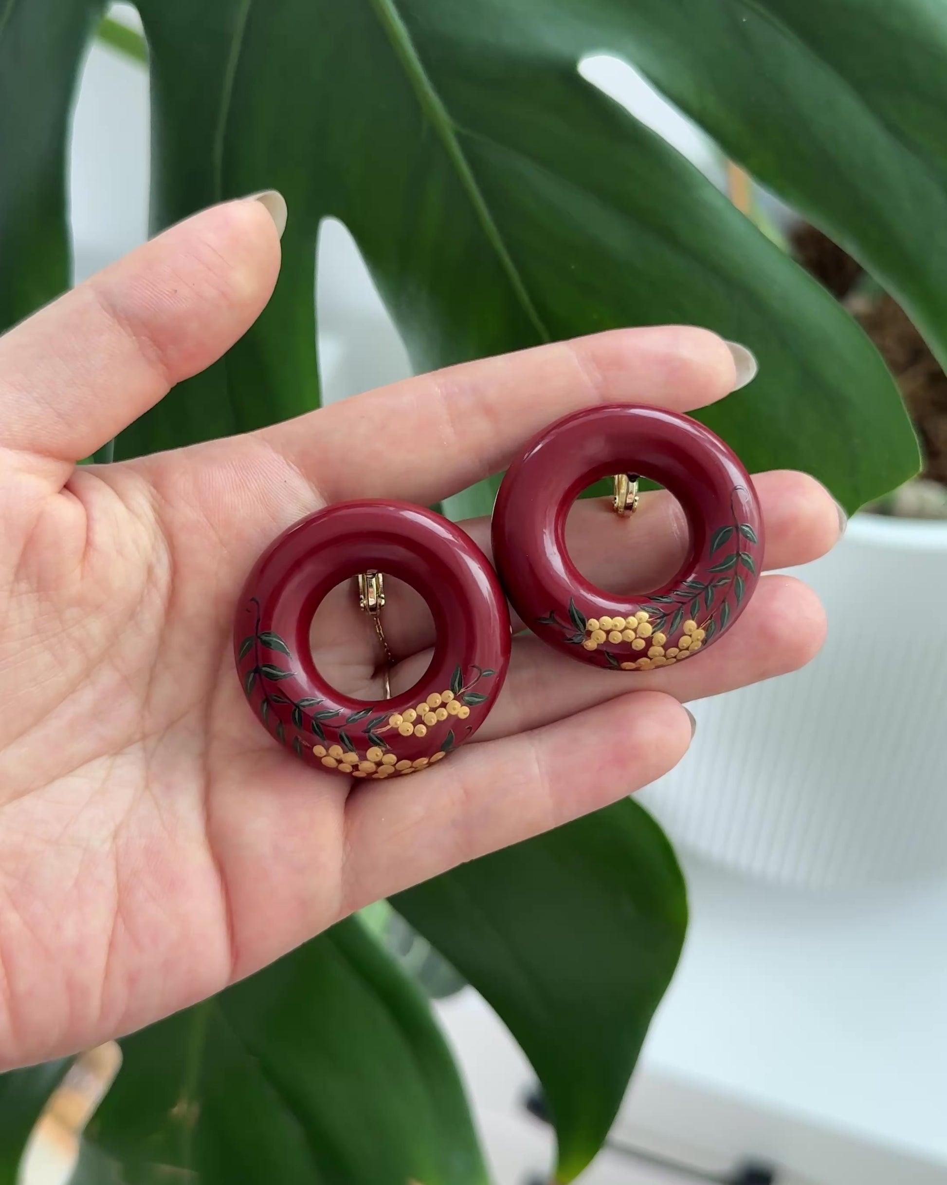 Tenjiku Red Lacquer Quasi-Maki-e Earrings
