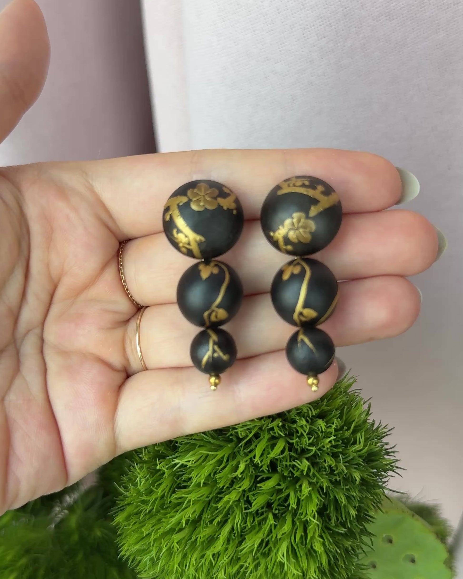 Plum Blossom Lacquer Quasi-Maki-e Earrings