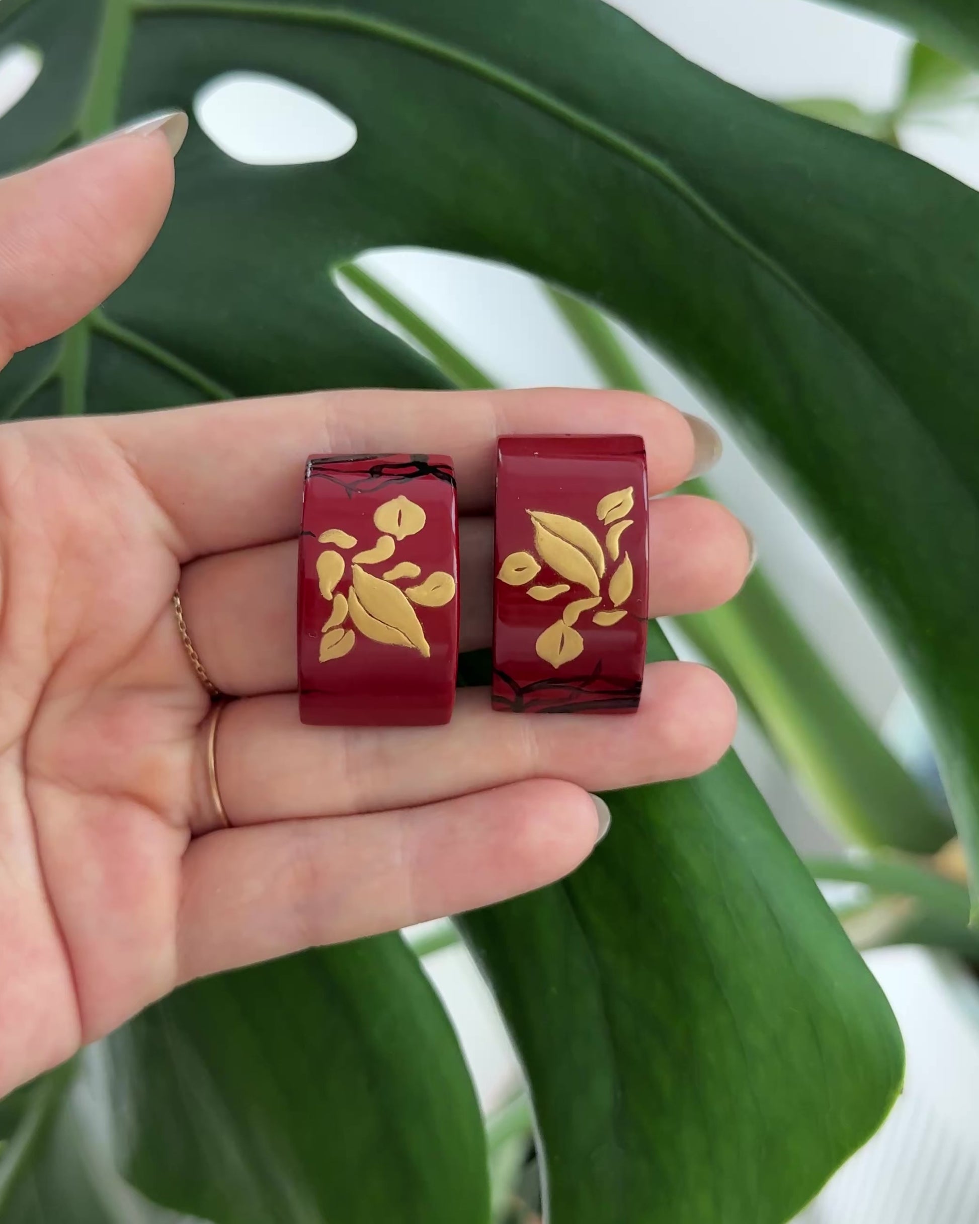 Tranquil Magnolia Lacquer Quasi-Maki-e Earrings