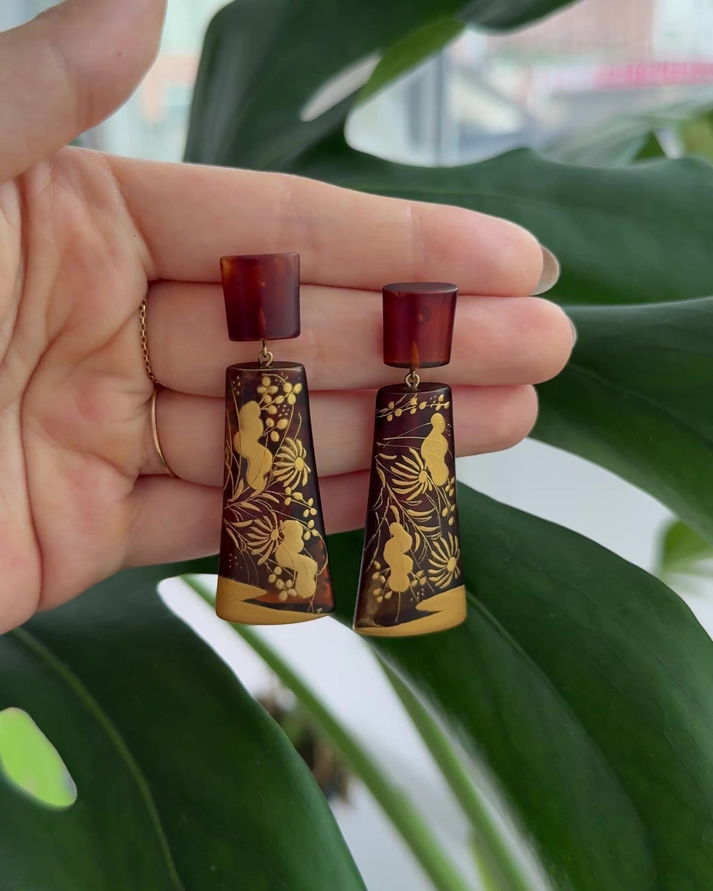 Sunset Watergrass Lacquer Quasi-Maki-e Earrings