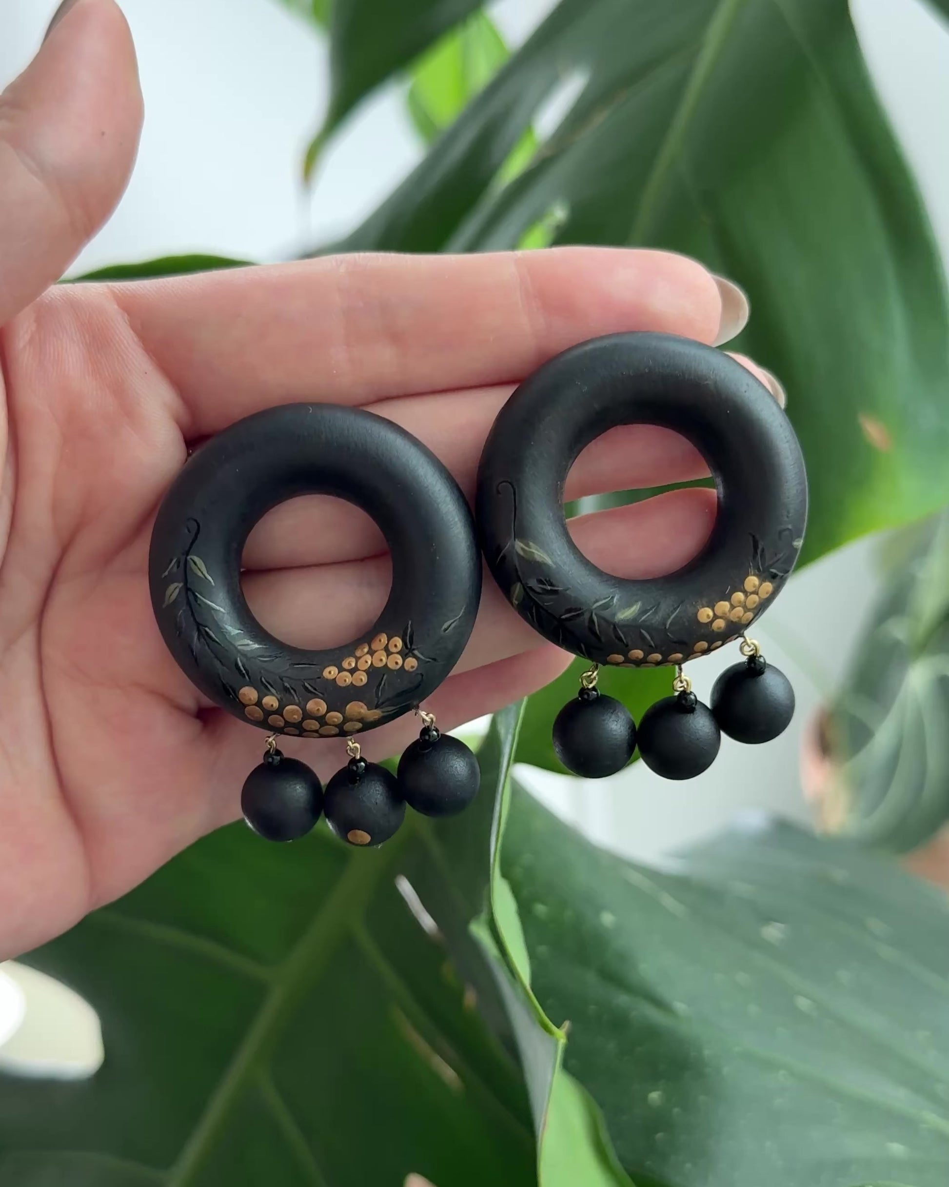 Tenjiku Black Lacquer Drop Earrings