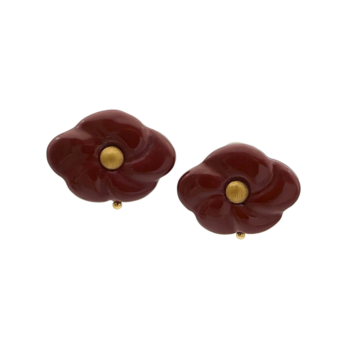 Red Peach Blossom Lacquer Quasi-Maki-e Earrings — Pair of red flower-shaped earrings with gold centers on a white background