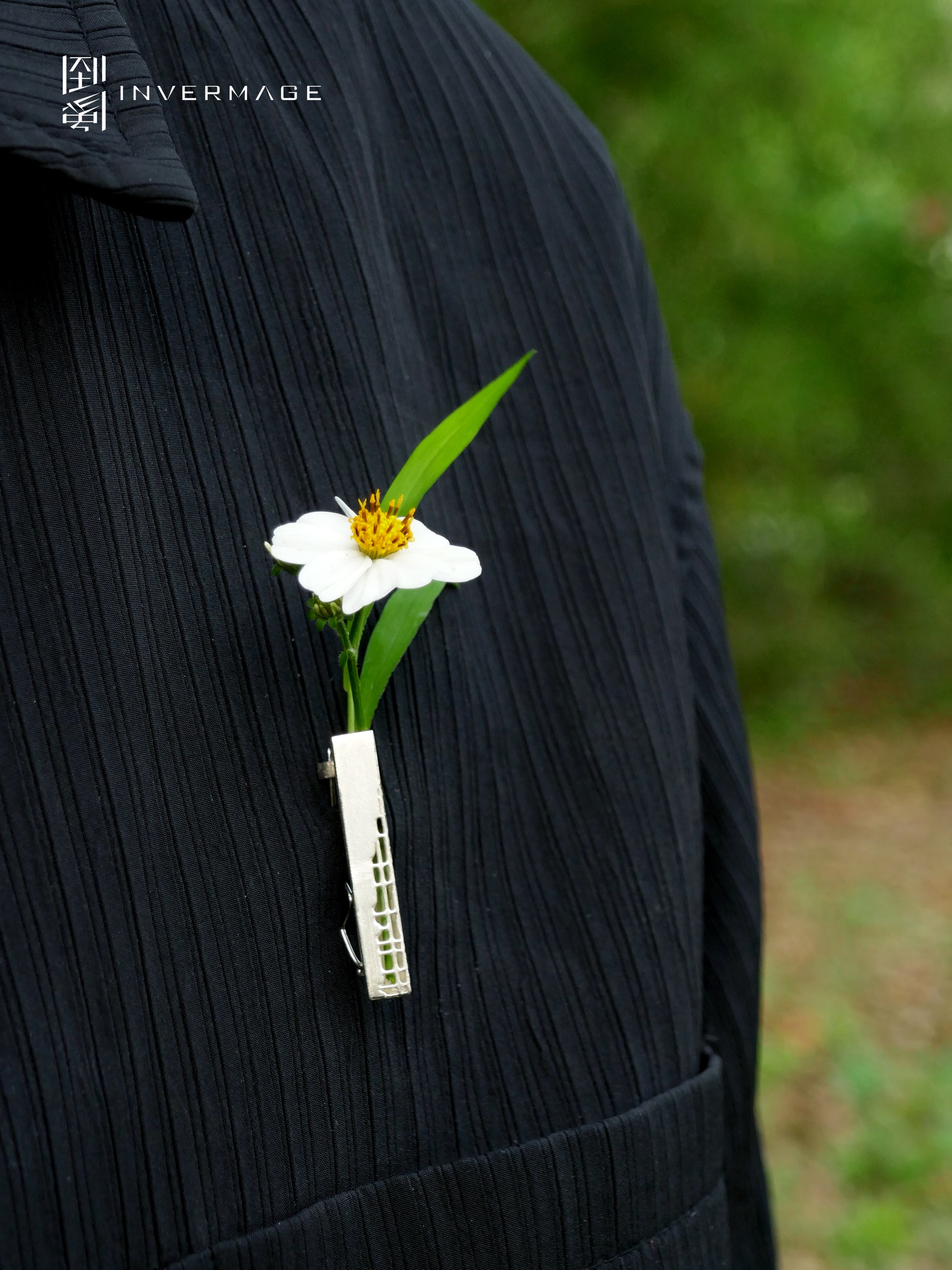 Time Sculpture Ikebana Brooch by INVERMAGE, product view 4